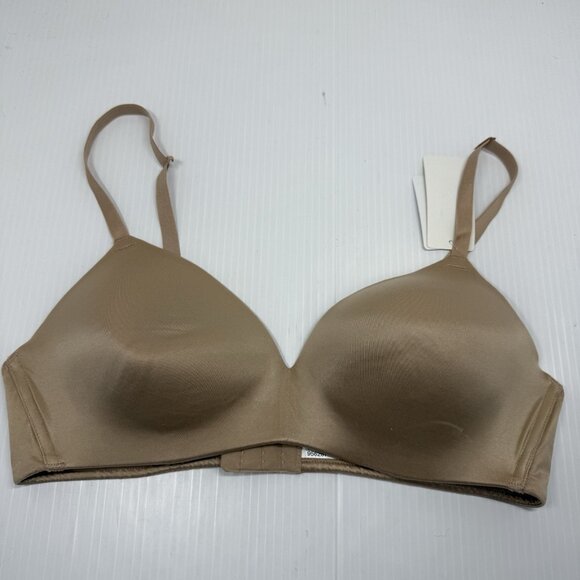 B.tempt’d by Wacoal Wire Free Bra 38B Nude Seamless Lightly Lined Comfort NWT - Picture 1 of 5